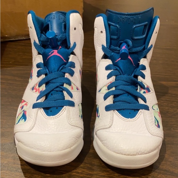 Jordan 6 Retro Green Abyss Size 6.5y/8.0W Used Great Condition - Picture 4 of 4